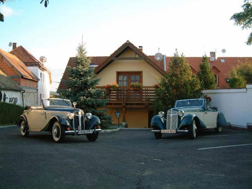 Hotel Adler Panzio Budaörs Exteriér fotografie